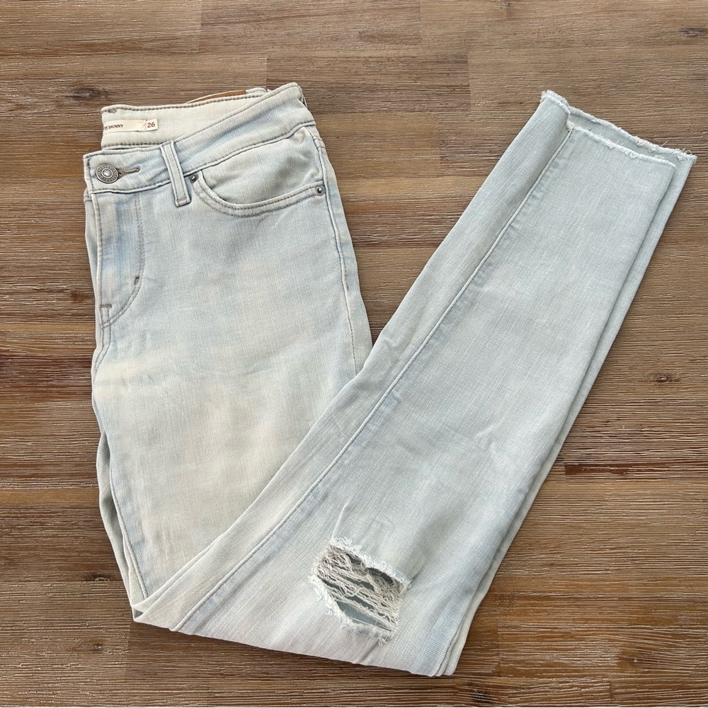 Levi’s 711 Skinny